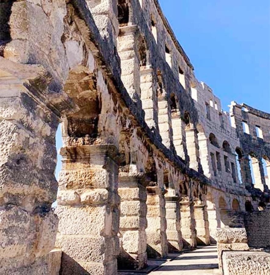 Apartman Diana,Free Parking Pula Exterior photo