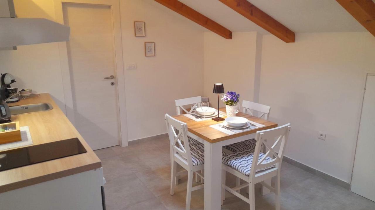 Apartman Diana,Free Parking Pula Exterior photo