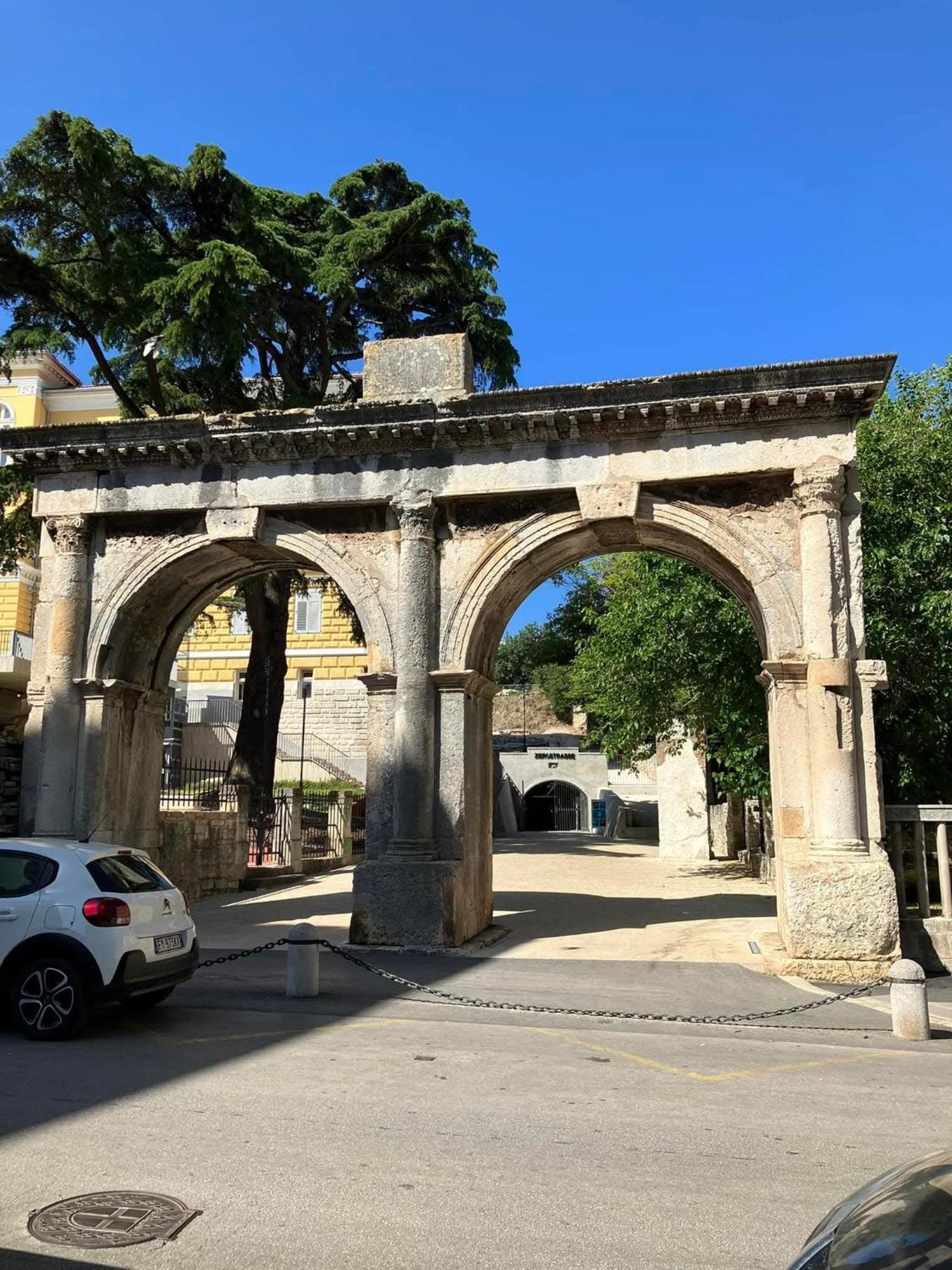 Apartman Diana,Free Parking Pula Exterior photo